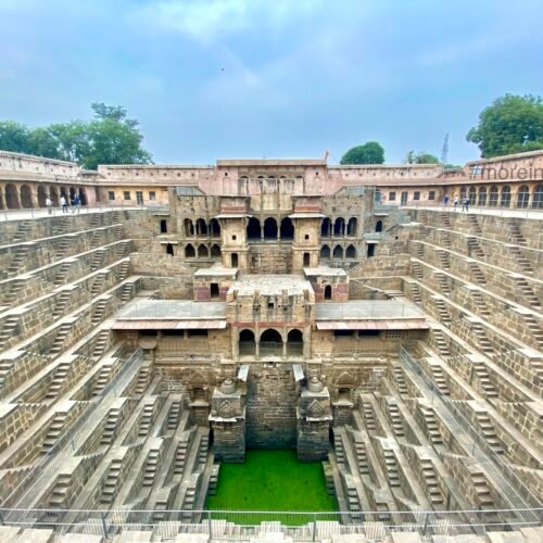 Pozzo palazzo, chand baori di abhaneri, jaipur rajasthan