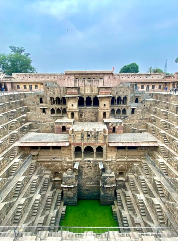 Pozzo palazzo, chand baori di abhaneri, jaipur rajasthan