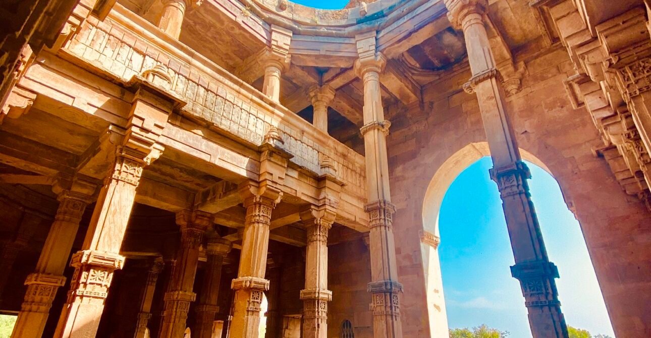 Viaggio in Gujarat: cosa vedere tra città UNESCO, deserto del Kutch e leoni asiatici