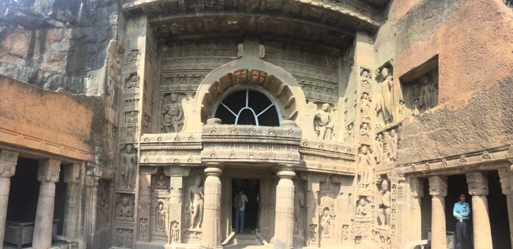 Grotte di Ajanta ed ellora